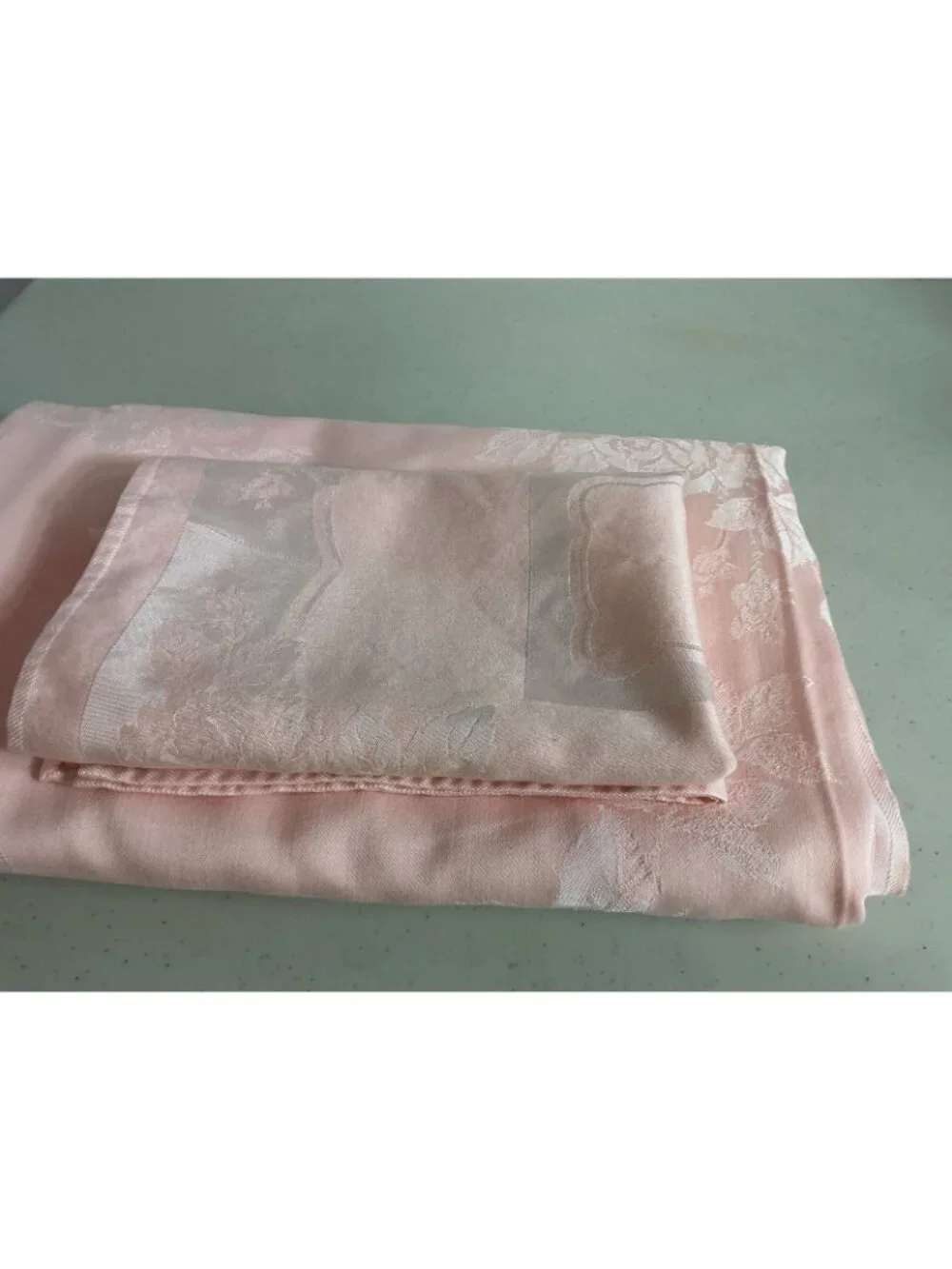 Vintage Pink Damask Woven Jacquard Rectangular Tablecloth
